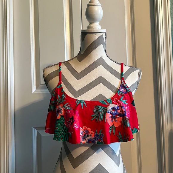 Old Navy Tropical Print Ruffle Swim Top - Picture 1 of 8